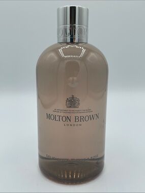 Molton Brown Delicious Rhubard and Rose Body Wash